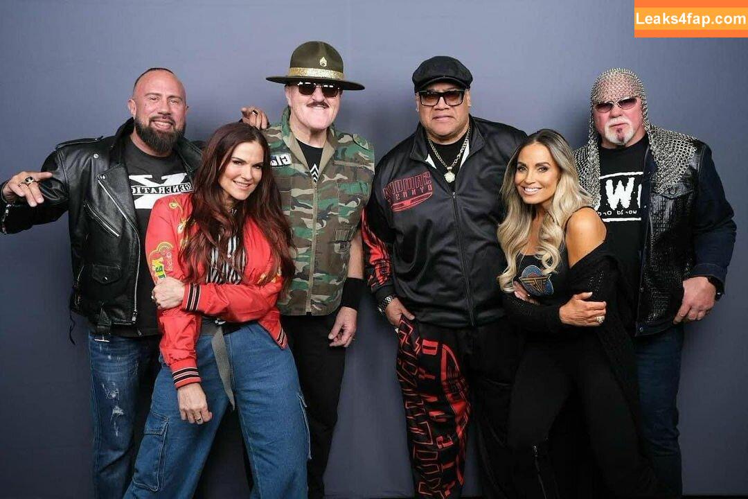 Trish Stratus / trishstratuscom leaked photo photo #1243