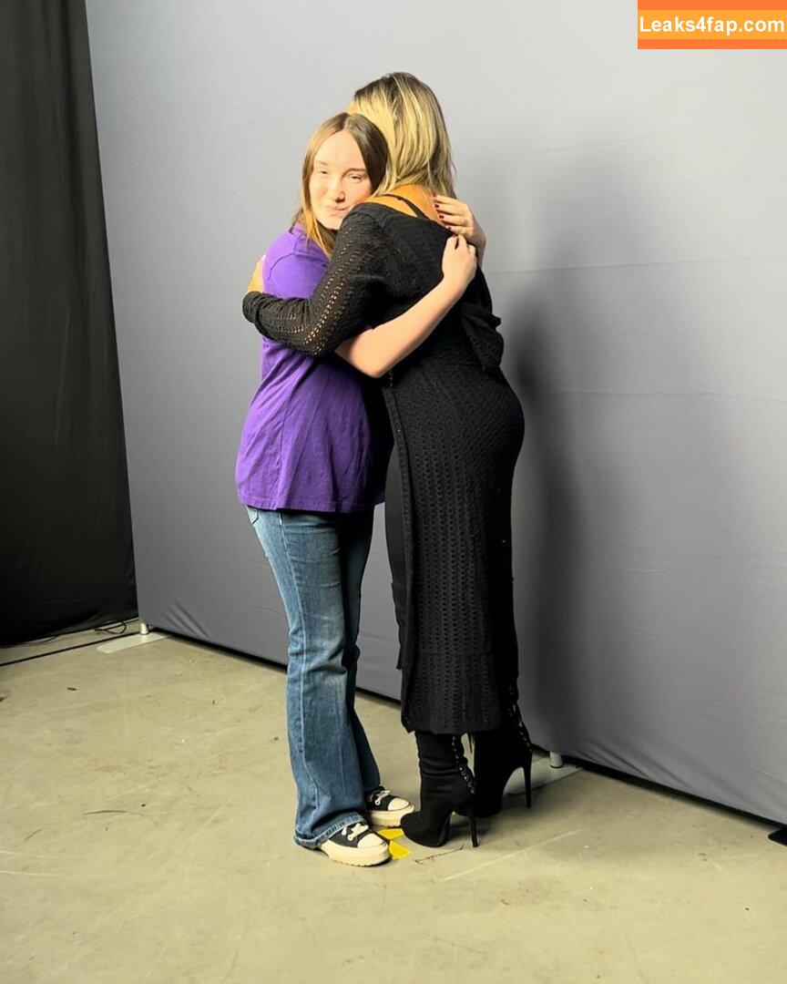 Trish Stratus / trishstratuscom leaked photo photo #1244