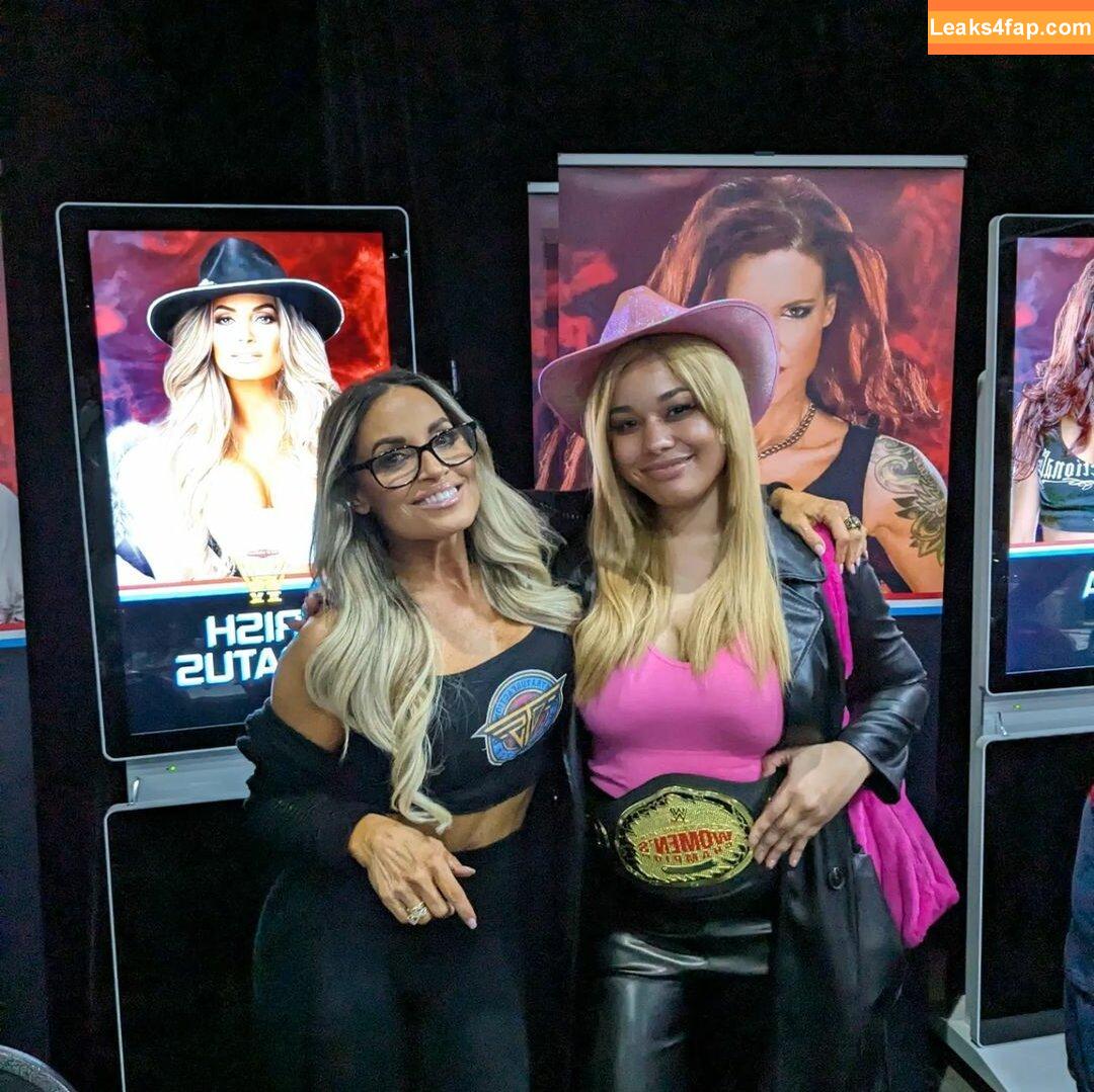 Trish Stratus / trishstratuscom leaked photo photo #1275