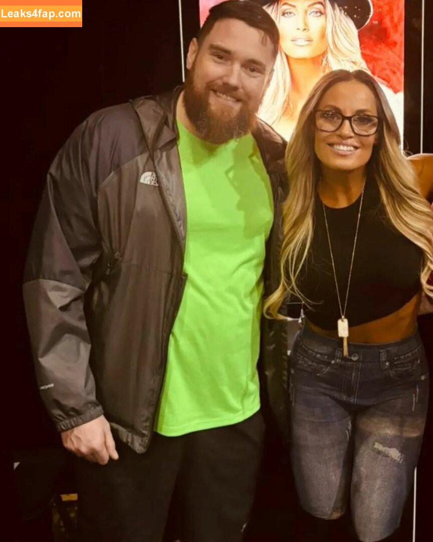 Trish Stratus / trishstratuscom leaked photo photo #1283