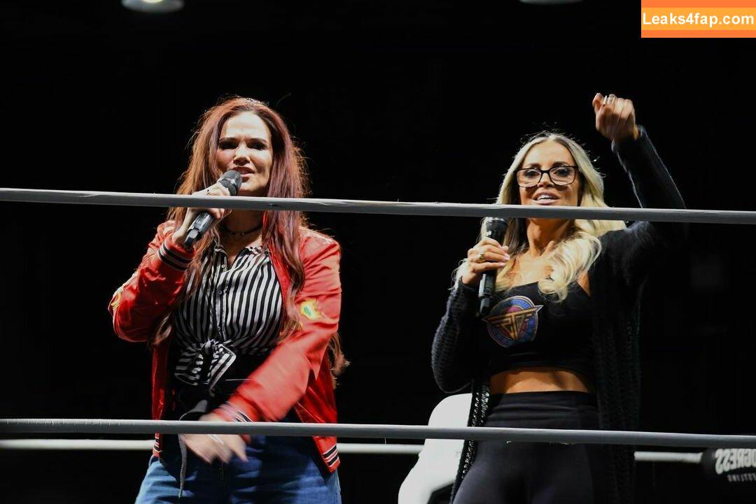 Trish Stratus / trishstratuscom leaked photo photo #1305