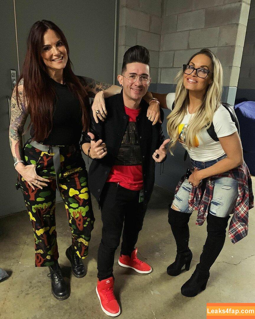 Trish Stratus / trishstratuscom leaked photo photo #1317