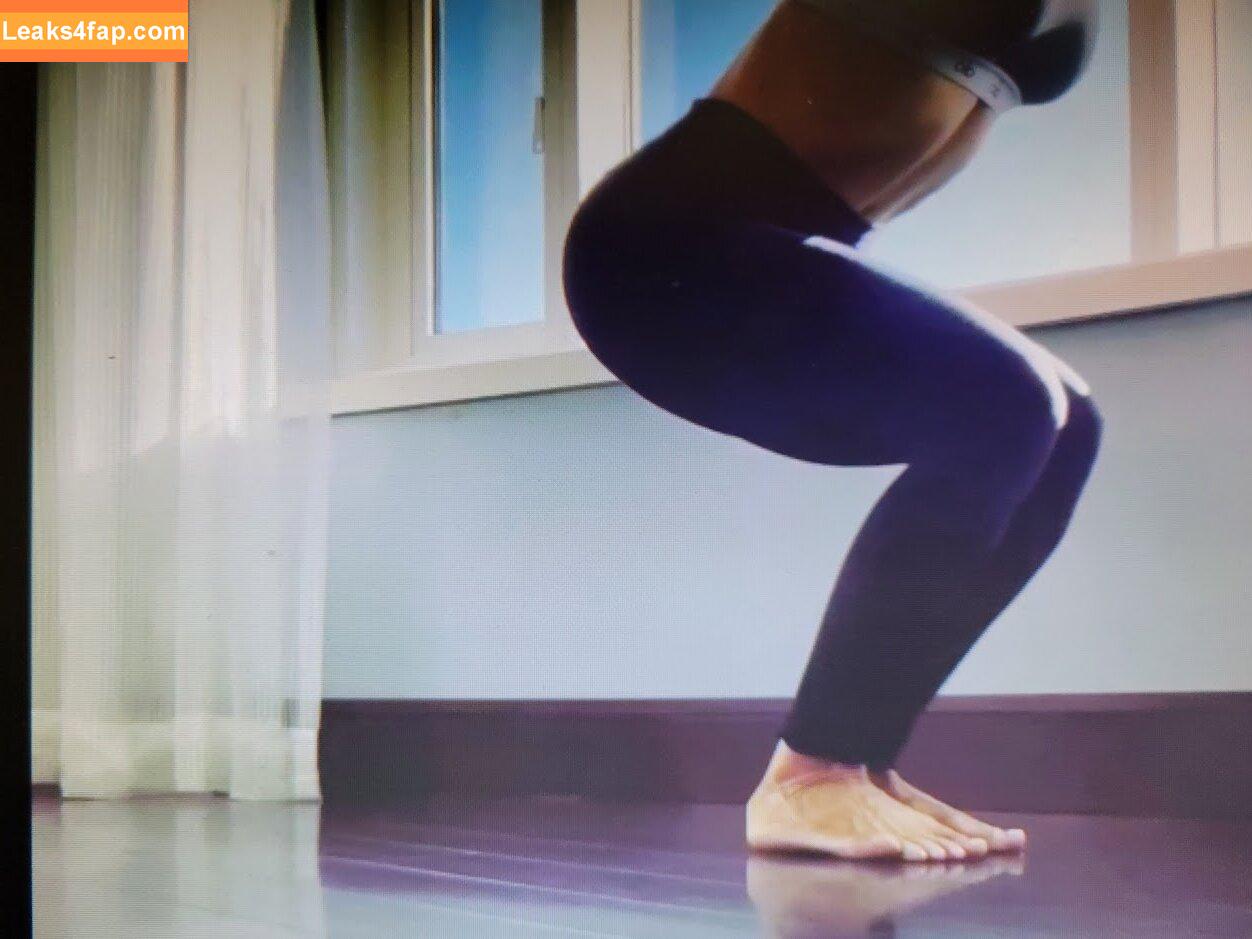 Trish Stratus / trishstratuscom leaked photo photo #1356