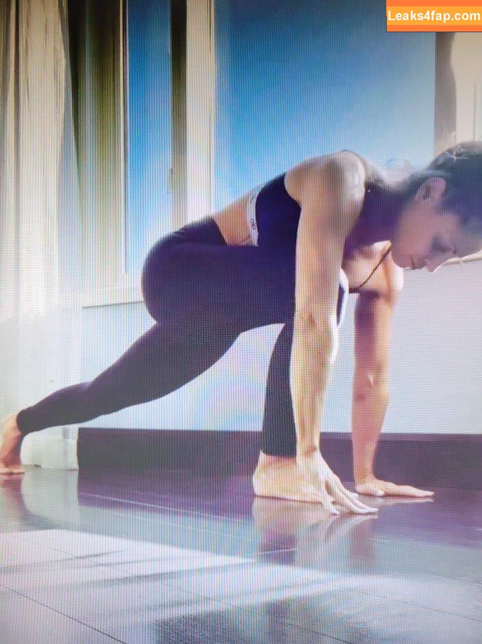 Trish Stratus / trishstratuscom leaked photo photo #1363