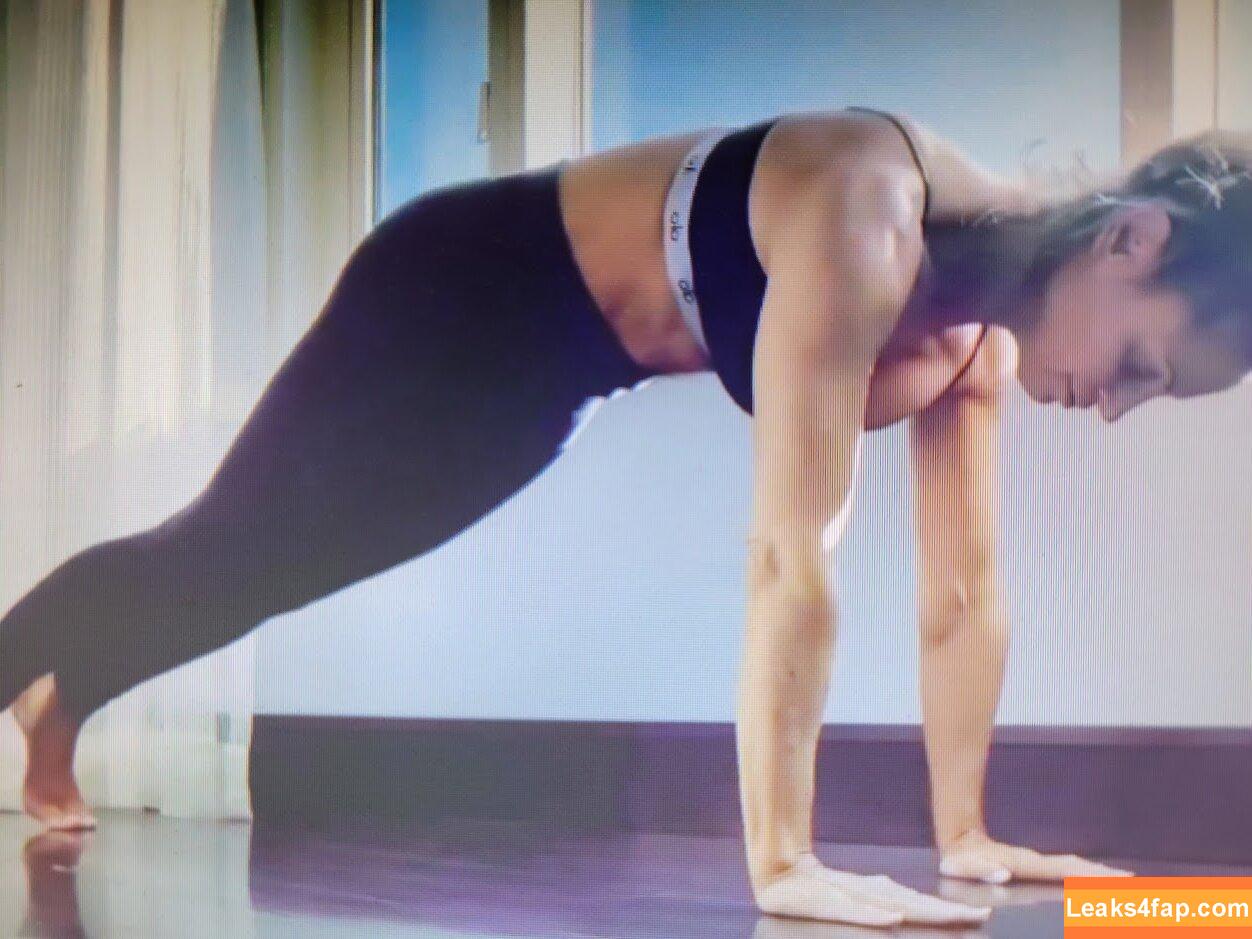 Trish Stratus / trishstratuscom leaked photo photo #1370