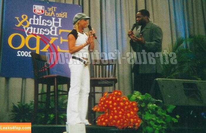 Trish Stratus / trishstratuscom leaked photo photo #1377