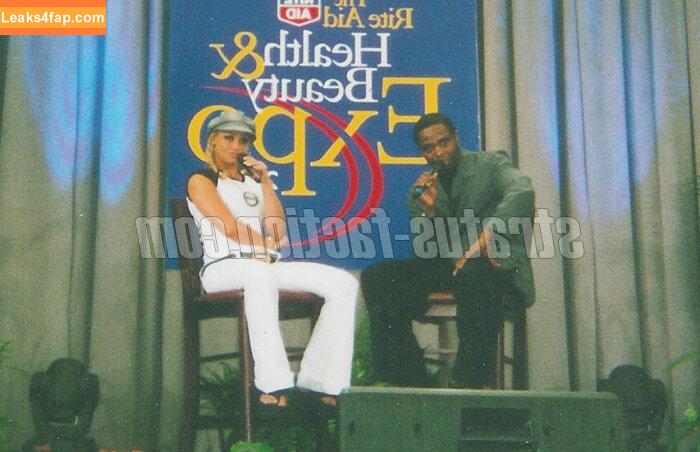 Trish Stratus / trishstratuscom leaked photo photo #1378