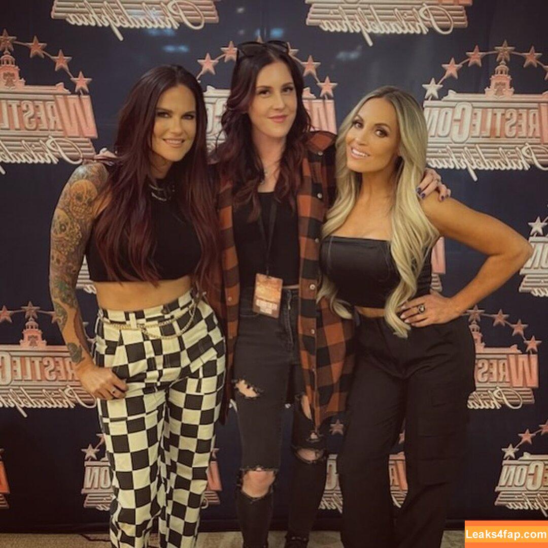 Trish Stratus / trishstratuscom leaked photo photo #1385