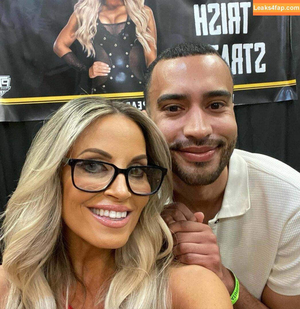 Trish Stratus / trishstratuscom leaked photo photo #1412