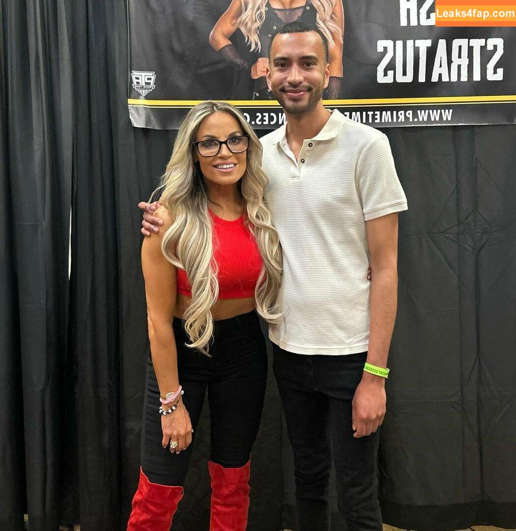 Trish Stratus / trishstratuscom leaked photo photo #1414