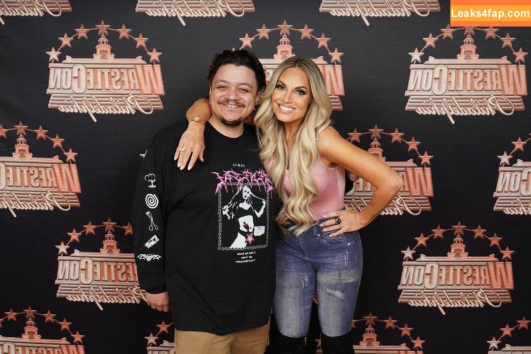 Trish Stratus / trishstratuscom leaked photo photo #1435