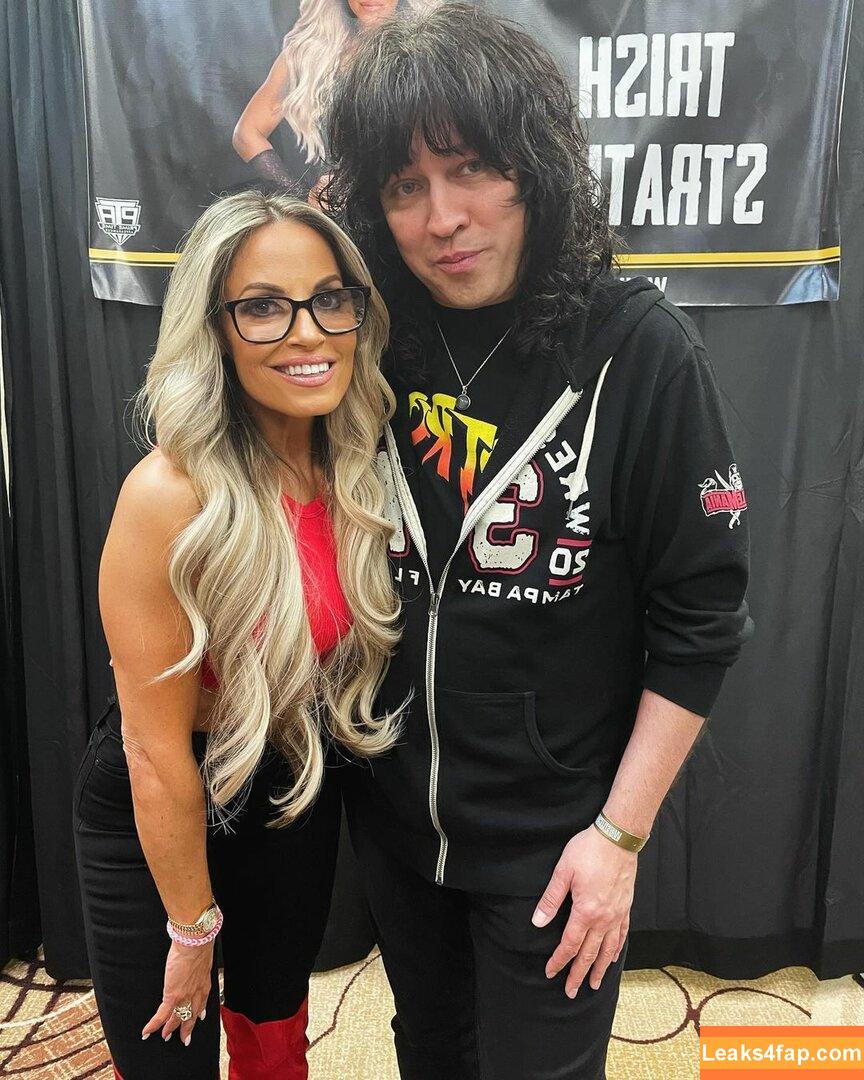 Trish Stratus / trishstratuscom leaked photo photo #1438