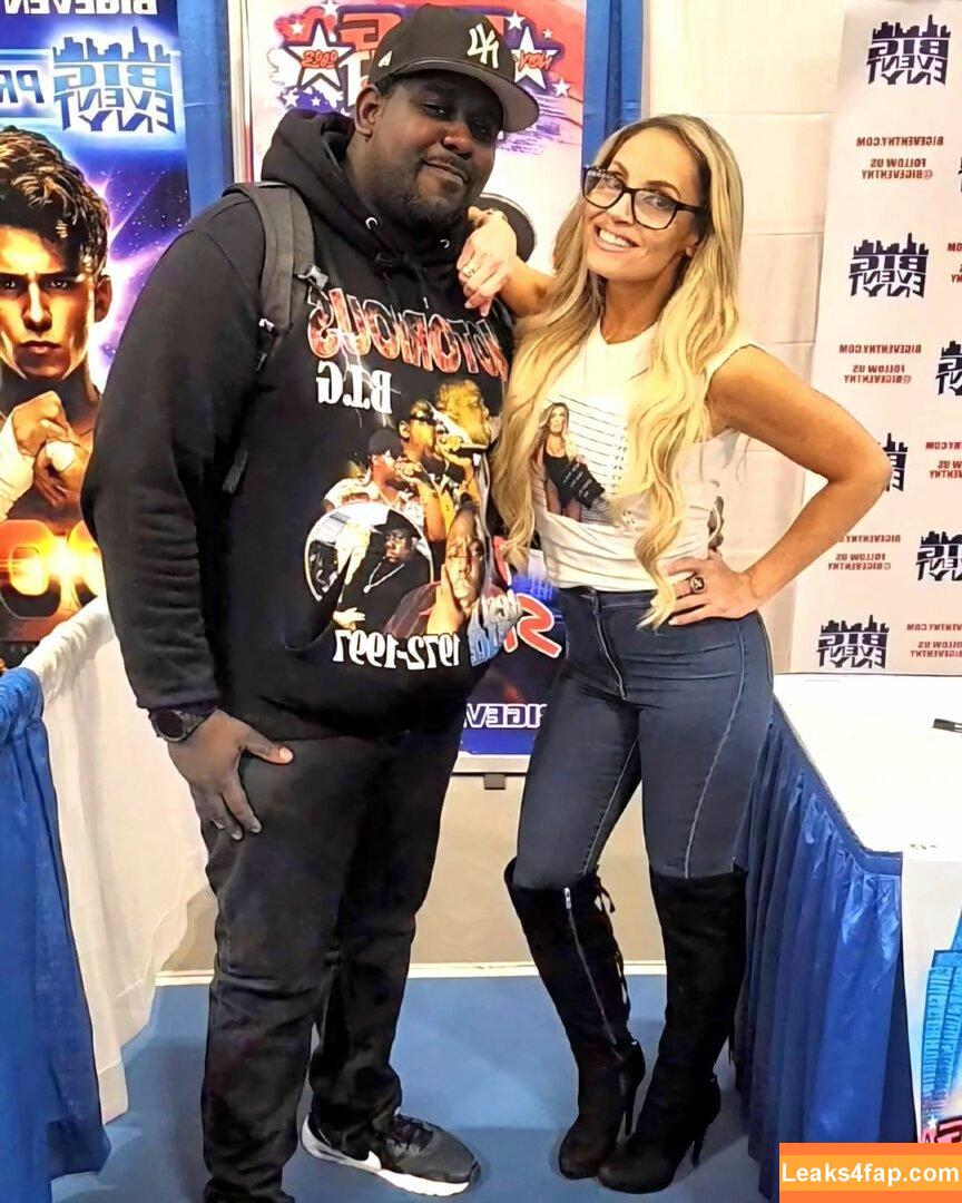Trish Stratus / trishstratuscom слитое фото фото #1470