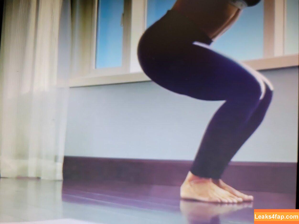 Trish Stratus / trishstratuscom leaked photo photo #1539