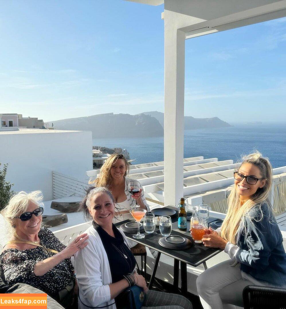 Trish Stratus / trishstratuscom leaked photo photo #1580