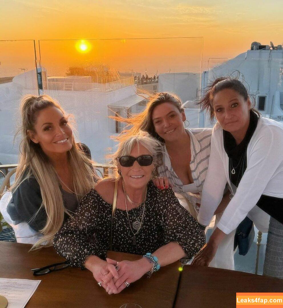 Trish Stratus / trishstratuscom leaked photo photo #1582