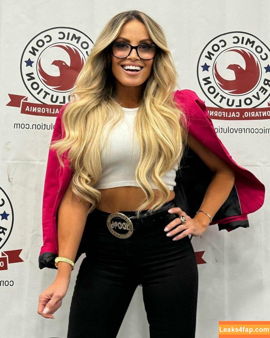 Trish Stratus / trishstratuscom leaked photo photo #1599