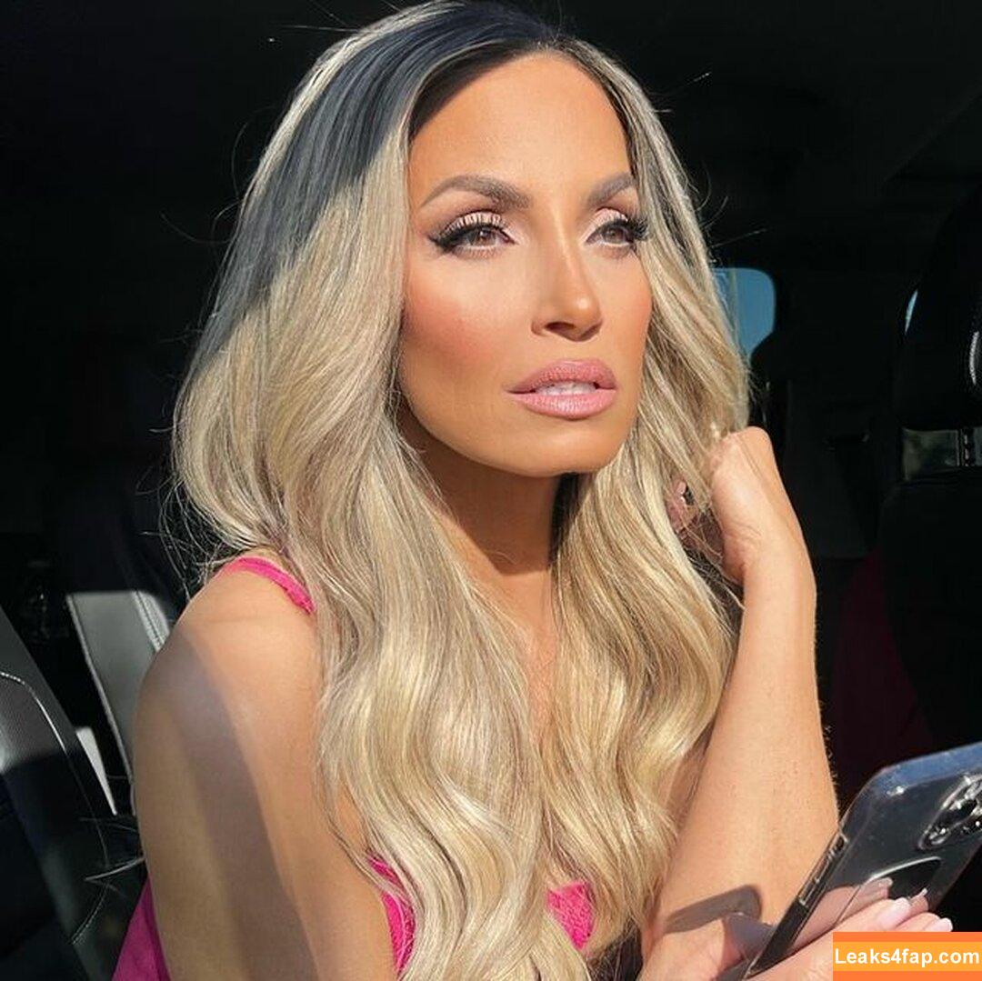 Trish Stratus / trishstratuscom leaked photo photo #1612