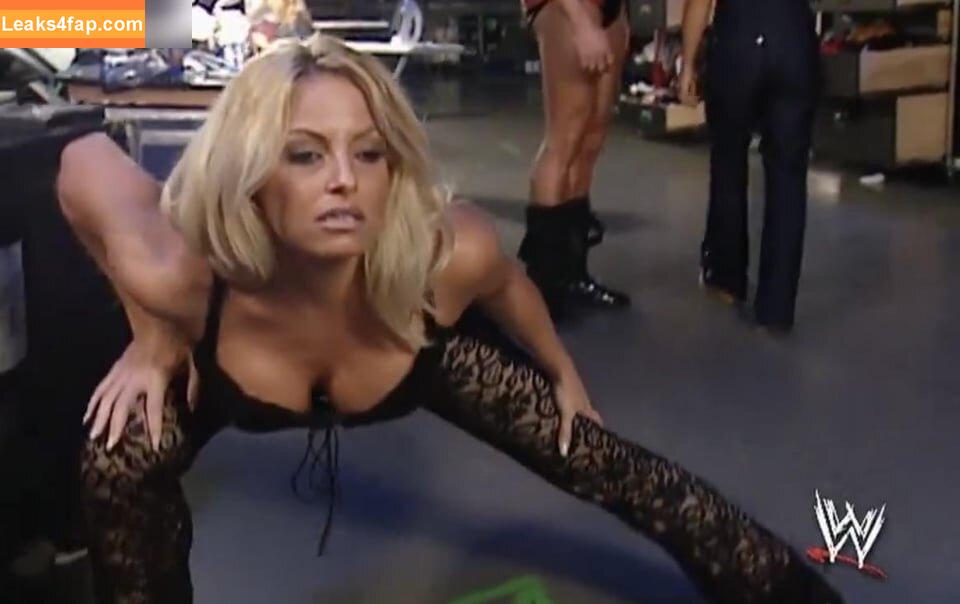 Trish Stratus / trishstratuscom leaked photo photo #1671