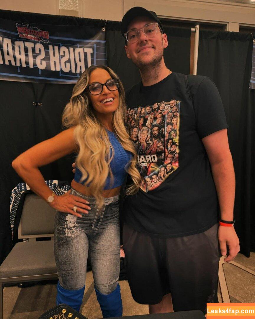 Trish Stratus / trishstratuscom leaked photo photo #1724