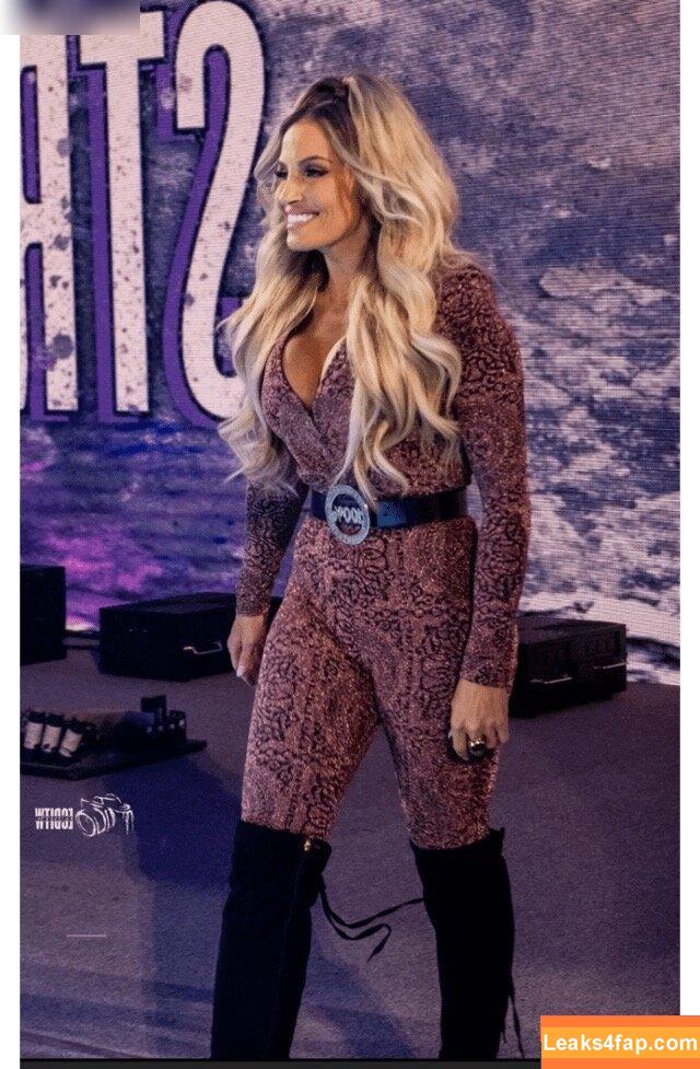 Trish Stratus / trishstratuscom слитое фото фото #1940