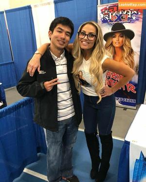 Trish Stratus photo #1017