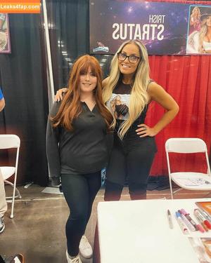 Trish Stratus photo #1042