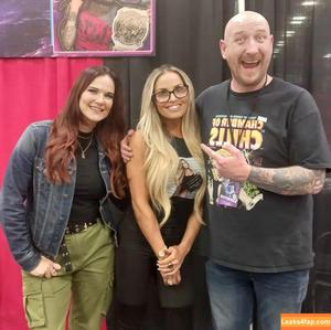 Trish Stratus photo #1049