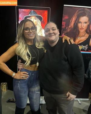 Trish Stratus photo #1240