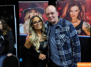 Trish Stratus photo #1256