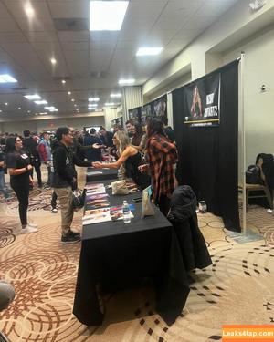 Trish Stratus photo #1395