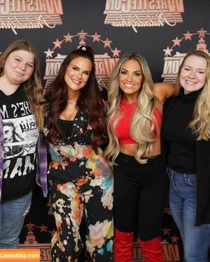 Trish Stratus photo #1411