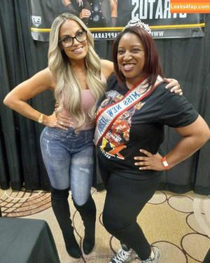 Trish Stratus photo #1441