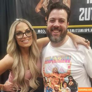 Trish Stratus photo #1443