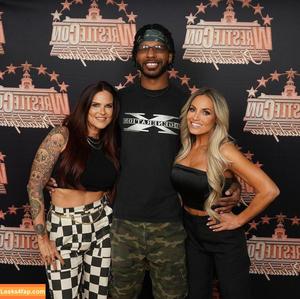 Trish Stratus photo #1458