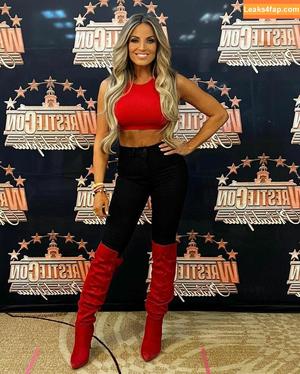 Trish Stratus photo #1459