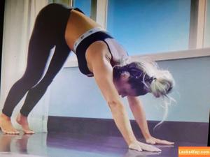 Trish Stratus photo #1526