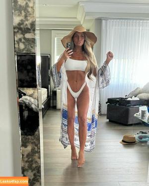 Trish Stratus photo #1571