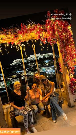 Trish Stratus photo #1574