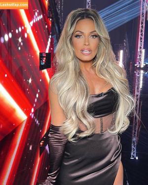 Trish Stratus photo #1585