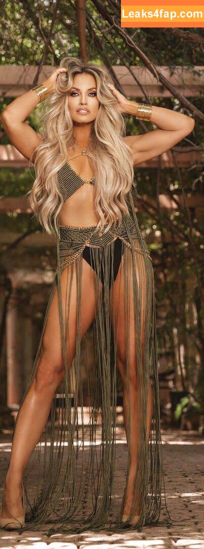 Trish Stratus / trishstratuscom leaked photo photo #2180