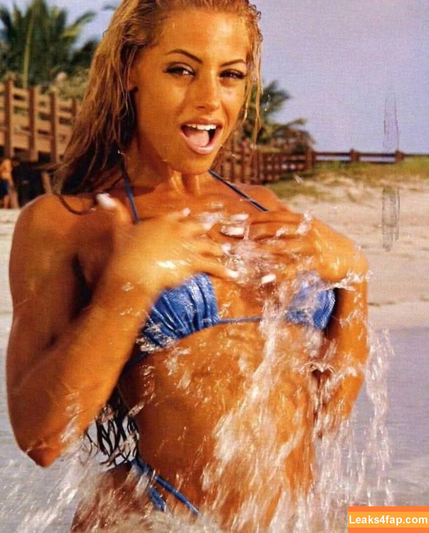 Trish Stratus / trishstratuscom leaked photo photo #2199