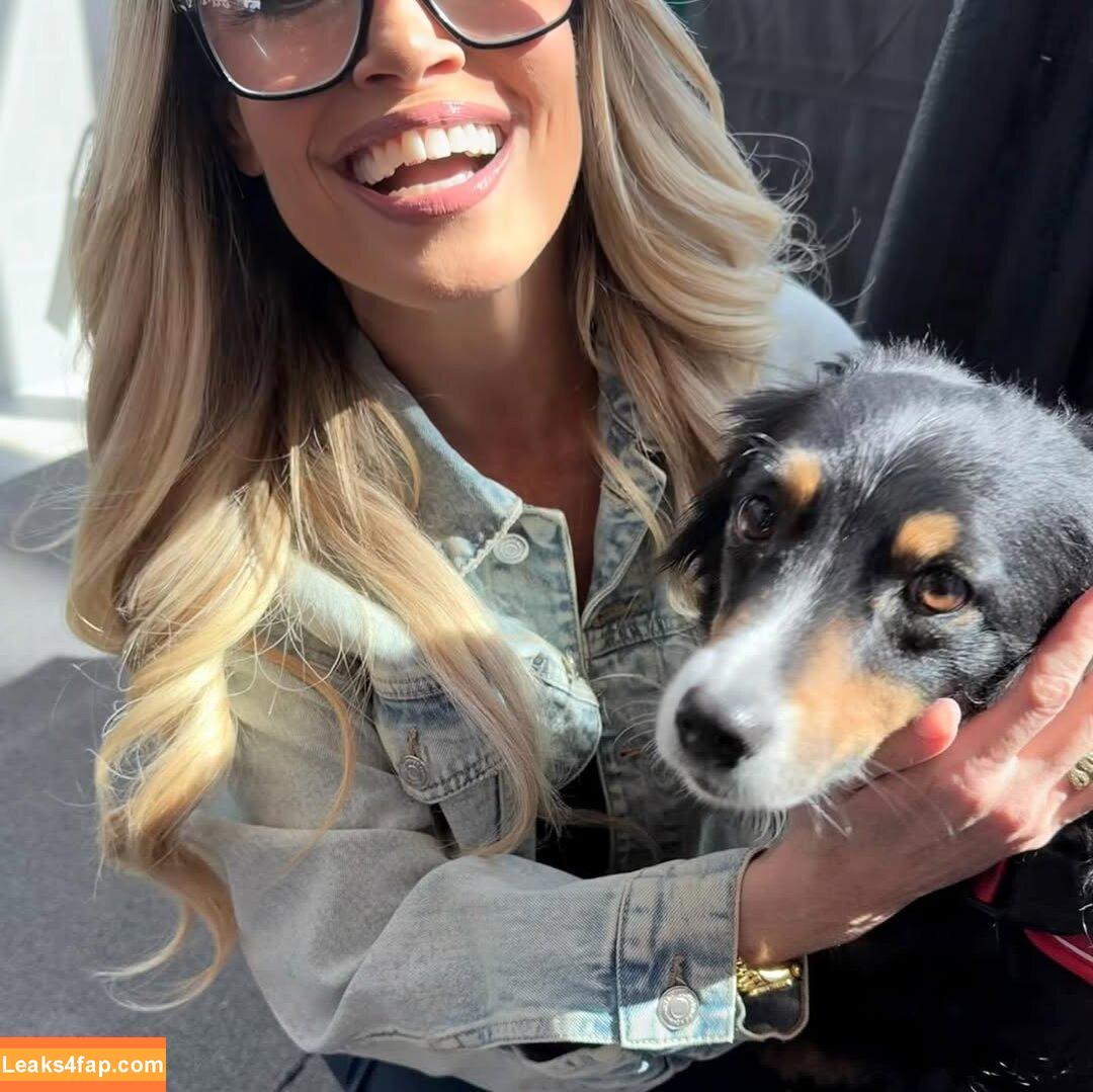 Trish Stratus / trishstratuscom leaked photo photo #2211