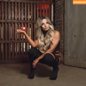 Trish Stratus photo #2129