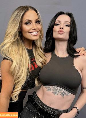Trish Stratus photo #2257
