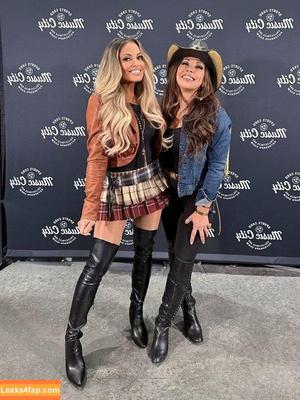 Trish Stratus photo #2262