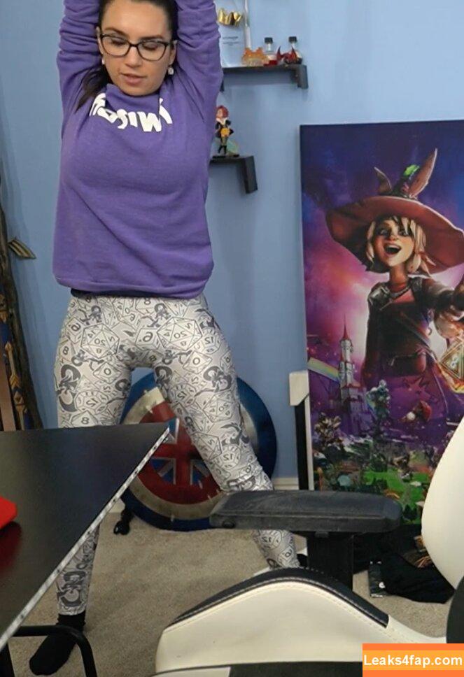 Trisha Hershberger / thatgrltrish / trishahershberger / trishahershbergerstreams leaked photo photo #0051