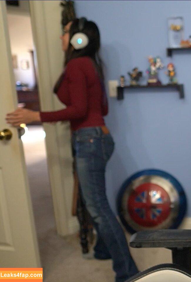 Trisha Hershberger / thatgrltrish / trishahershberger / trishahershbergerstreams leaked photo photo #0066