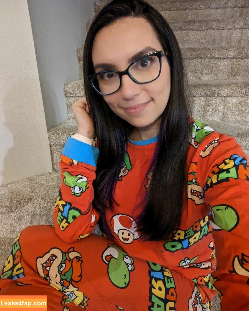 Trisha Hershberger / thatgrltrish / trishahershberger / trishahershbergerstreams leaked photo photo #0067