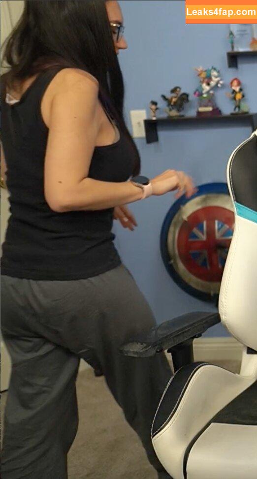 Trisha Hershberger / thatgrltrish / trishahershberger / trishahershbergerstreams слитое фото фото #0166